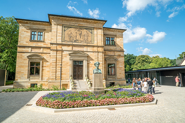 wahnfried_bayreuth-marketing-tourismus-gmbh_harbach.jpg